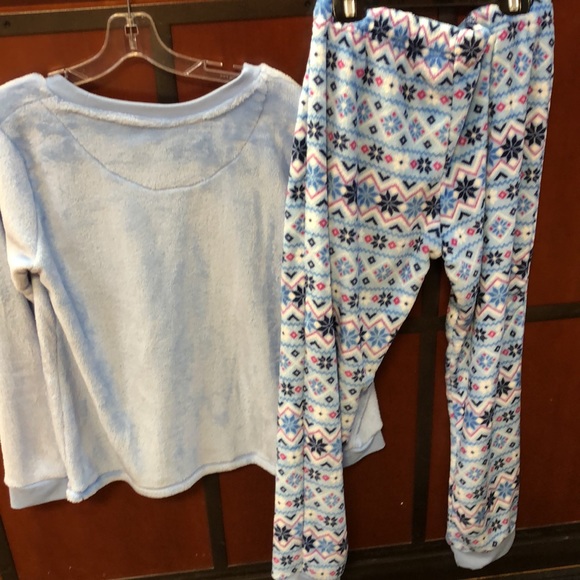 Women’s Poly Two Piece PJ Set - Picture 2 of 5